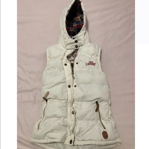 Tokyo Laundry White Puff Vest with Tartan Interior